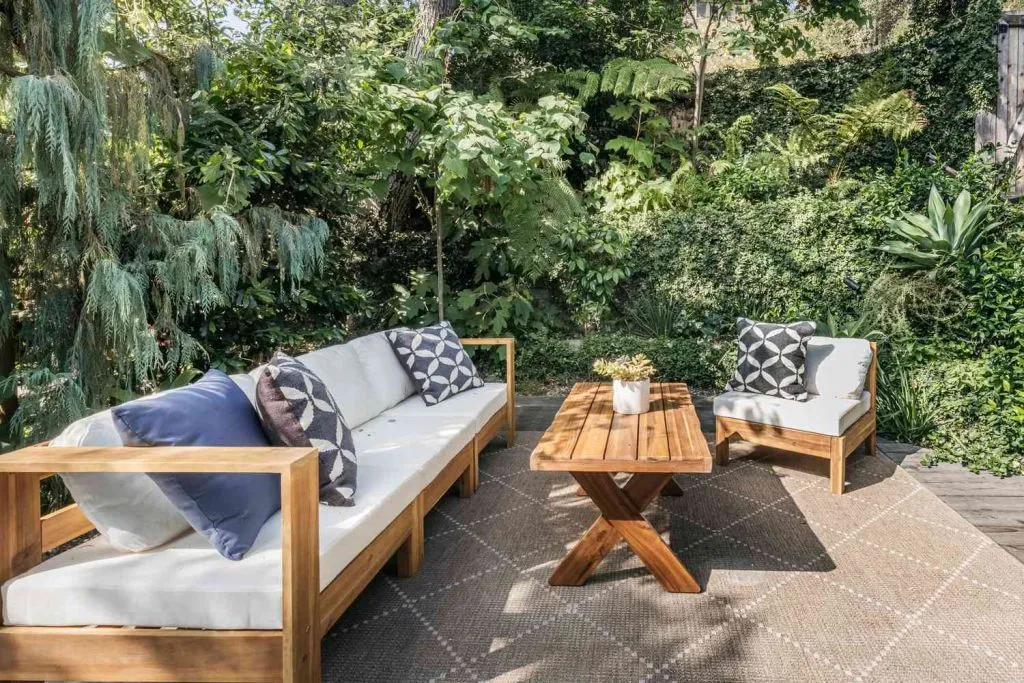 Luxury patio furniture